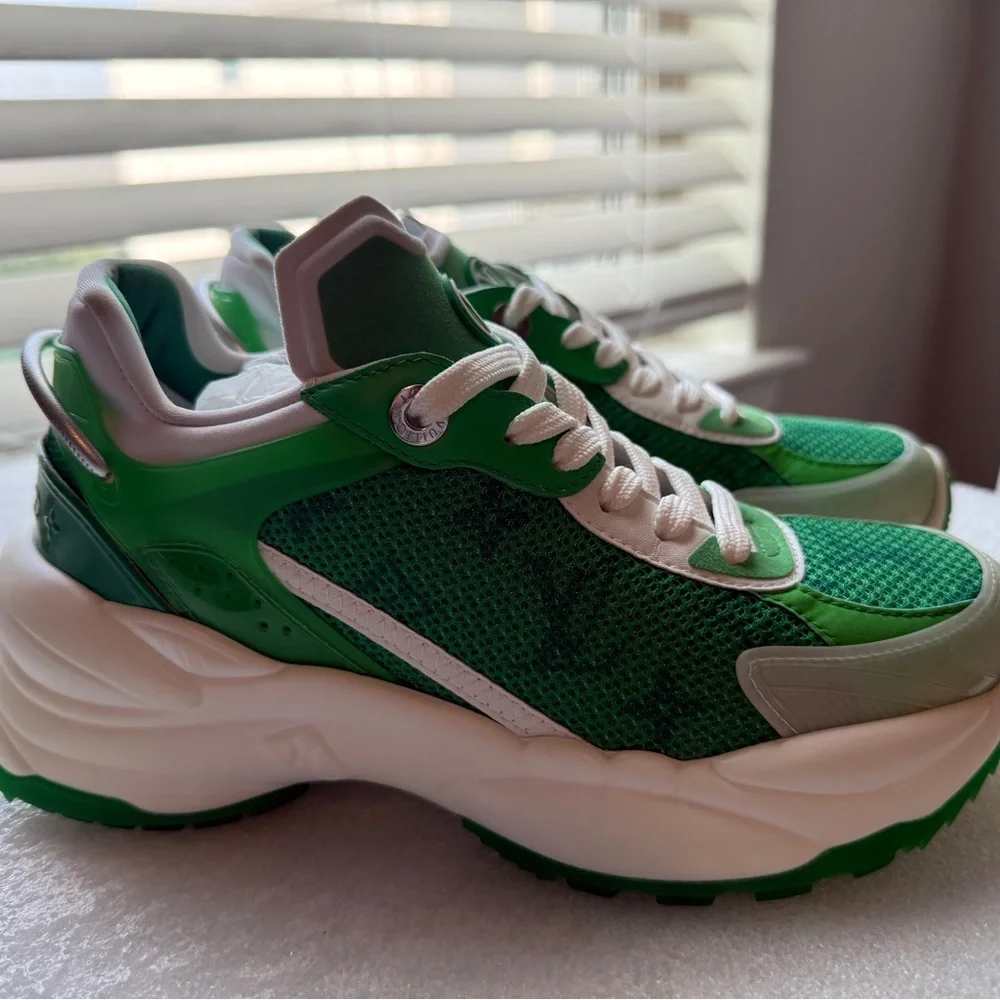 Louis Vuitton Authentic BNIB Run 55 Sneaker